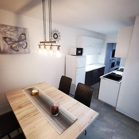 Ema Studio Apartman Károlyváros Kültér fotó