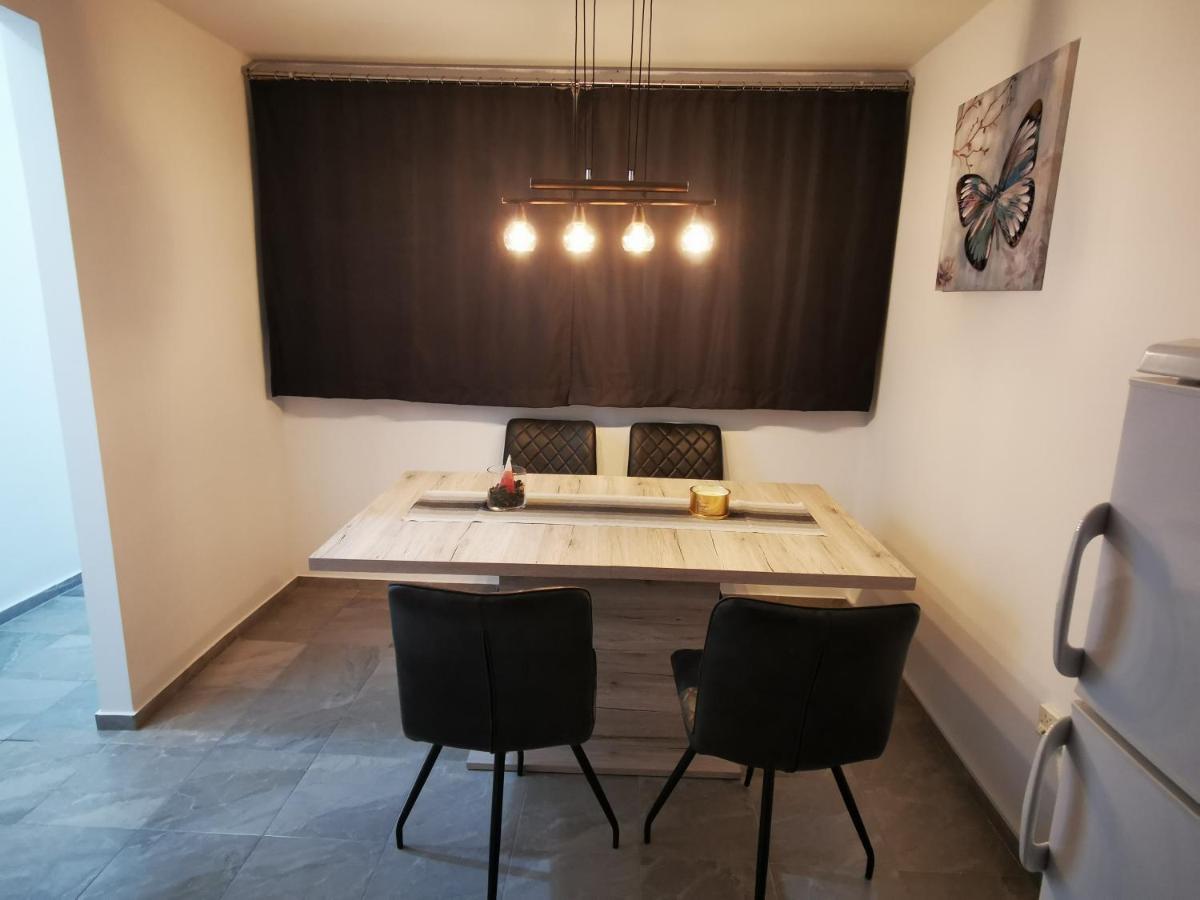 Ema Studio Apartman Károlyváros Kültér fotó
